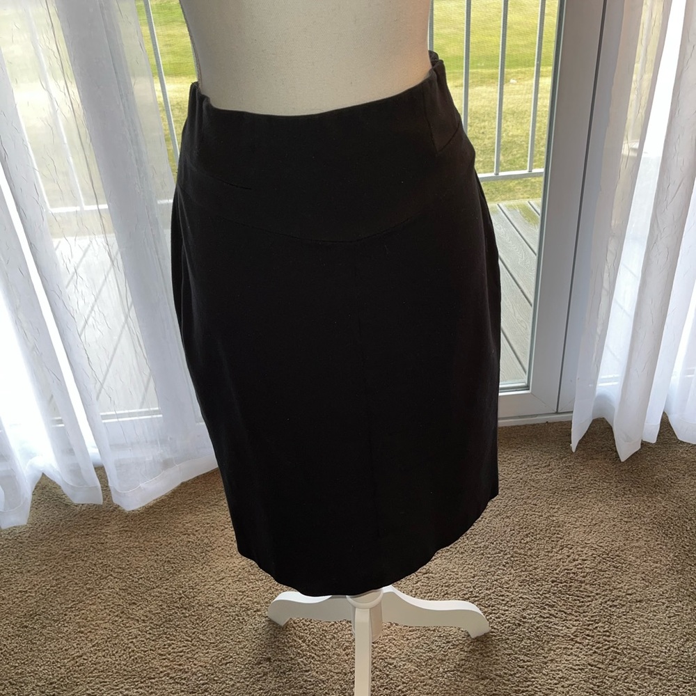 Black Ann Taylor Pencil Skirt, Size 6